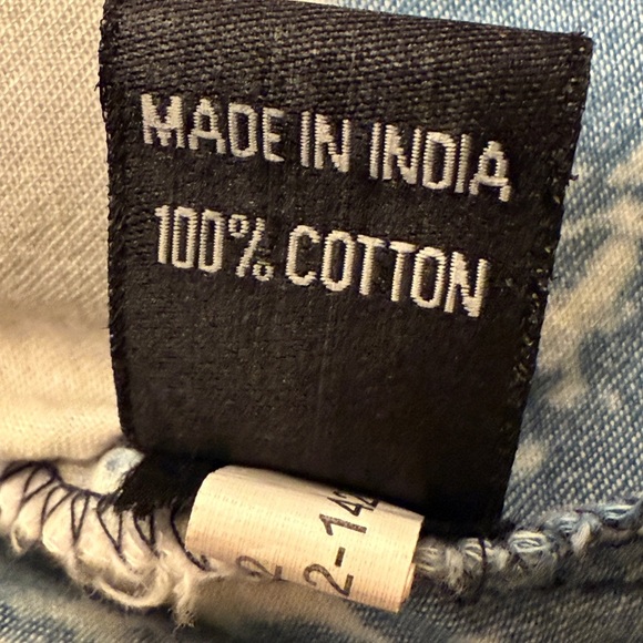 Thrill Jeans Womens High Low Heavily Distressed Button Down Blue Shirt Top Lg. - Picture 12 of 14